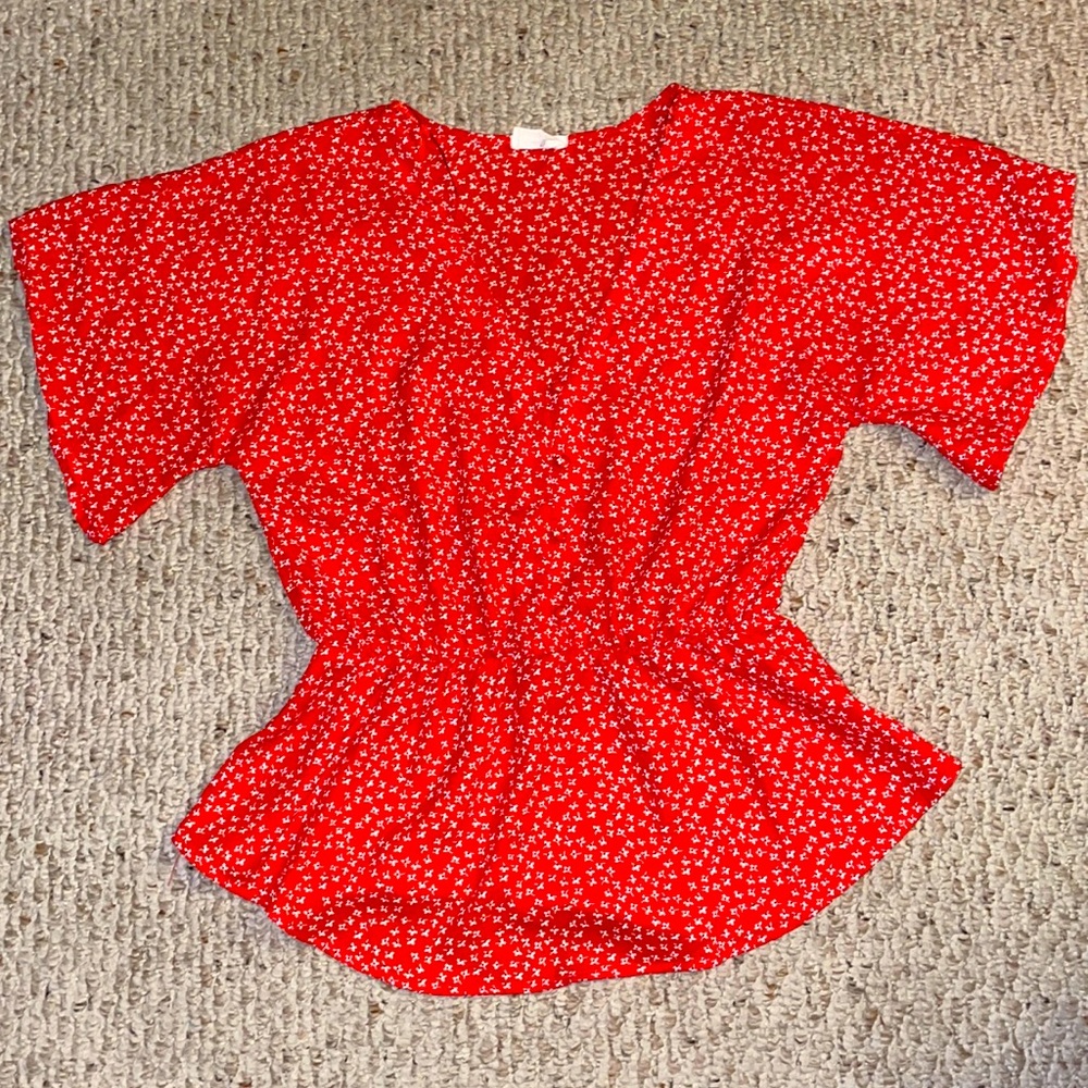 Red & white shirt Size Medium Sienna Sky